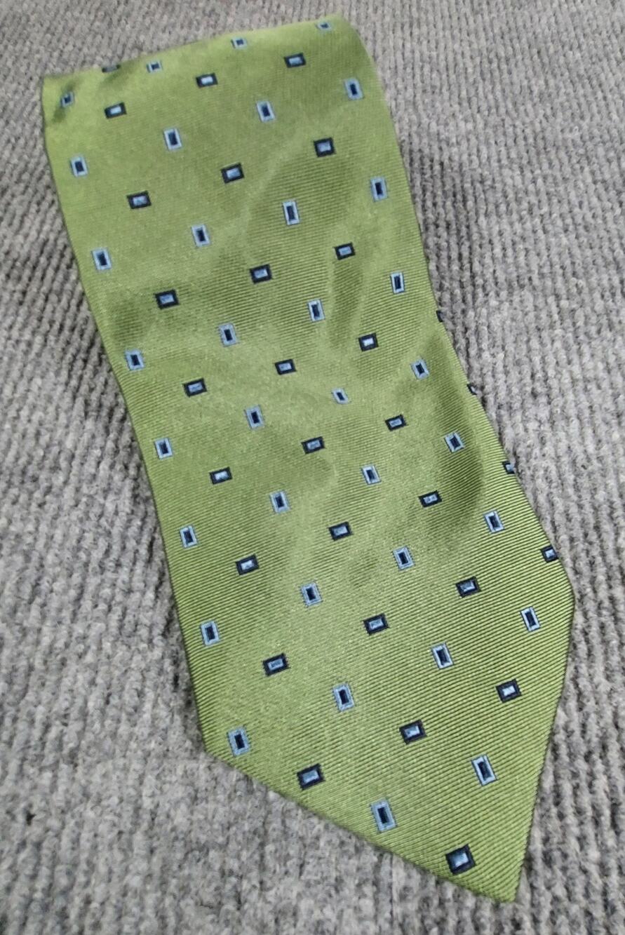 Brooks Brothers 346 Silk Tie Green Geometric Square Pattern Men's Necktie USA